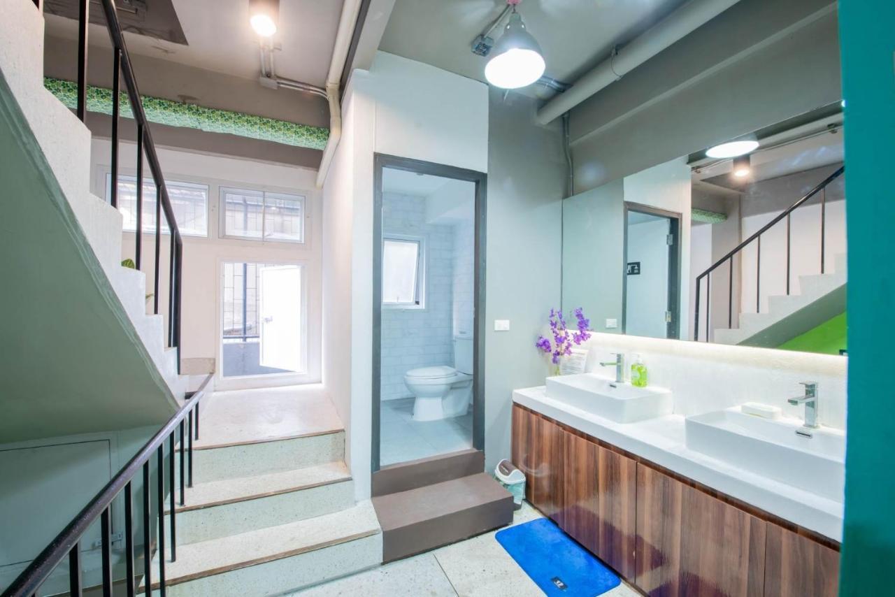 Elixir Hostel Bangkok Bagian luar foto