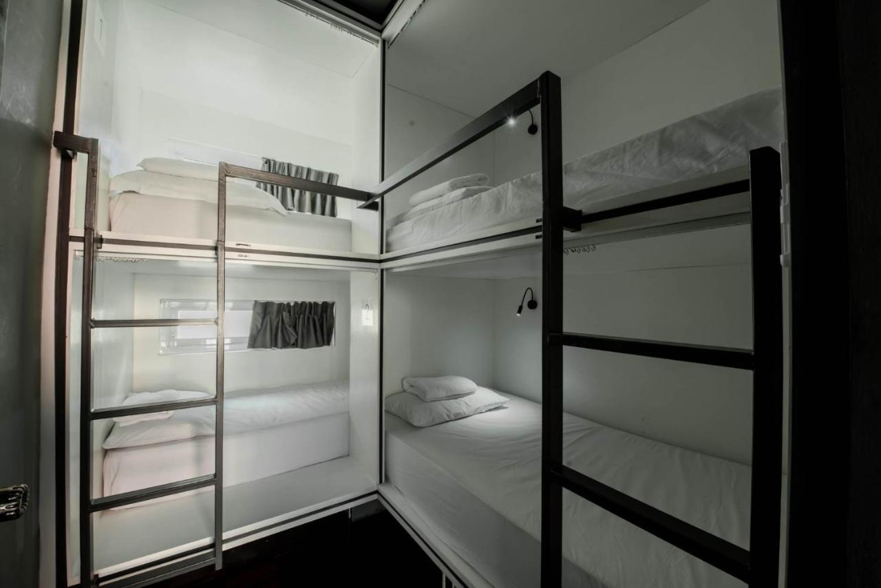 Elixir Hostel Bangkok Bagian luar foto